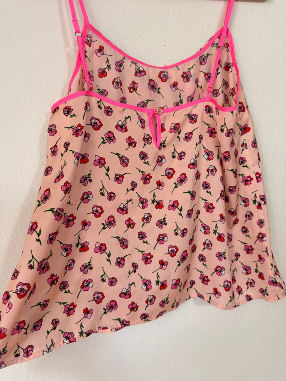 Juicy Couture Y2K Floral Cami Pink Lace Trim Coquette Dainty Spring Top Size M - Picture 9 of 9